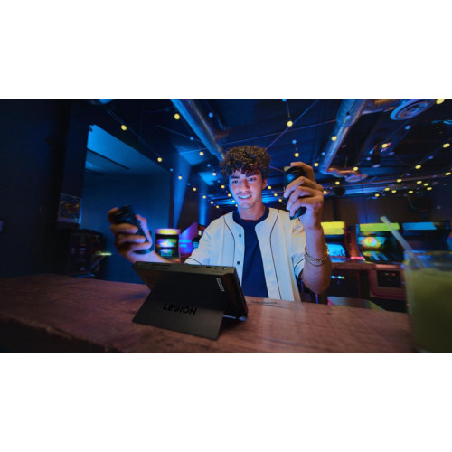 Lenovo Legion Go 8APU1 Ryzen Z1 Extreme 8.8