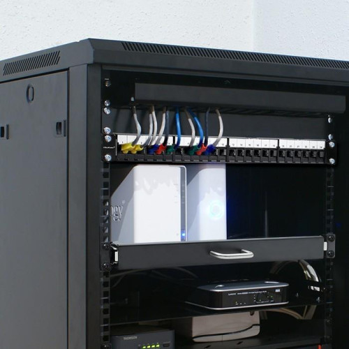 Patch panel do szaf RACK 19