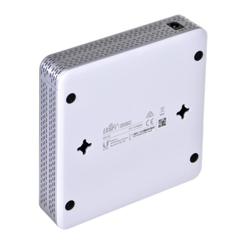 Firewall UBIQUITI USG (3x 10/100/1000Mbps)-1344599