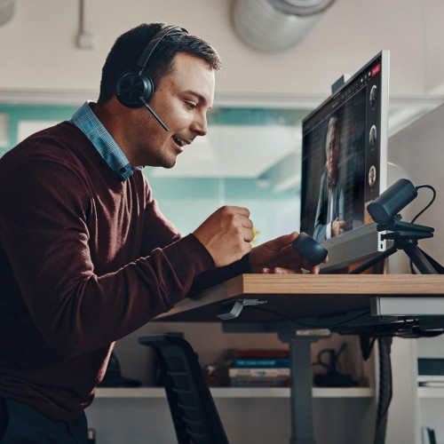 POLY Zestaw słuchawkowy Voyager Focus 2 z certyfikatem Microsoft Teams USB-C-C + przejściówka USB-C/A-15164416