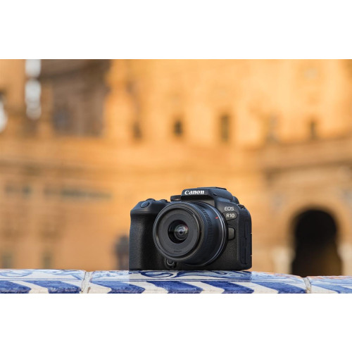 Canon EOS R10 + RF-S 18-150mm IS STM Bezlusterkowiec 24,2 MP CMOS 6000 x 4000 px Czarny-15219225