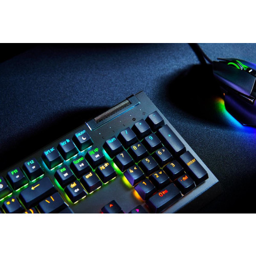 Razer BlackWidow V4 X. Tastatur Formfaktor: Volle Größe (100%), Geräteschnittstelle: USB, Tastatur-Switch: Mechanisch