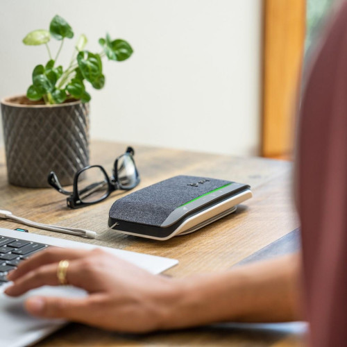 POLY Telefon konferencyjny Sync 20+ USB-C, zatwierdzony do współpracy z aplikacją Microsoft Teams-17922362