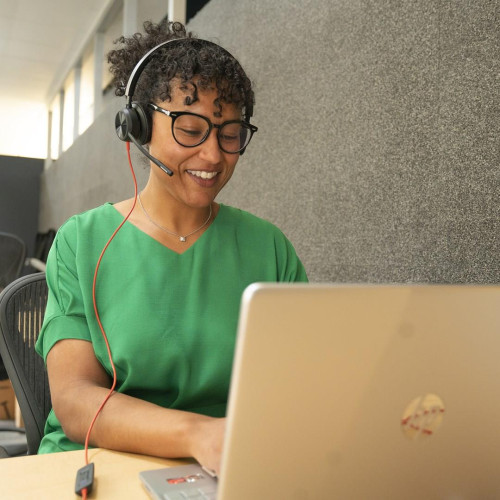 Zestaw słuchawkowy POLY Blackwire 8225 Stereo 8X225AA USB-C z certyfikatem Microsoft Teams + przejściówka USB-C/A-215