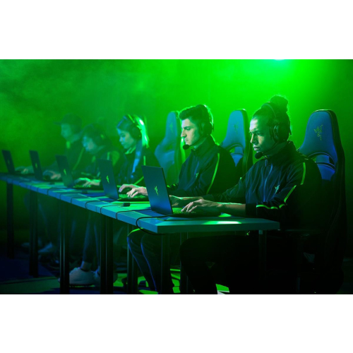 Zestaw słuchawkowy Razer Esports BlackShark V2 Pro Bezprzewodowy mikrofon nauszny Redukcja szumów Bezprzewodowy czarny