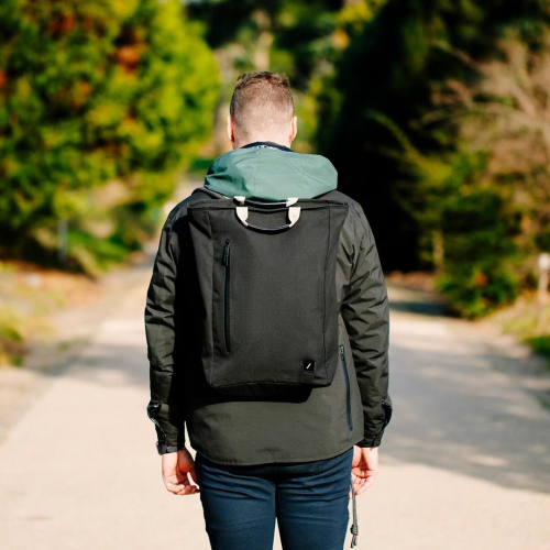 Native Union BACKPACK-BLK plecak Plecak turystyczny Czarny Tkanina, Poli(tereftalan etylenu) (PET), Tworzywo sztuczne po