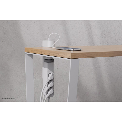 Neomounts DS22-840WH6 rozgałęziacz 1,4 m 3 x gniazdo sieciowe Wewnętrzna Biały-23492984