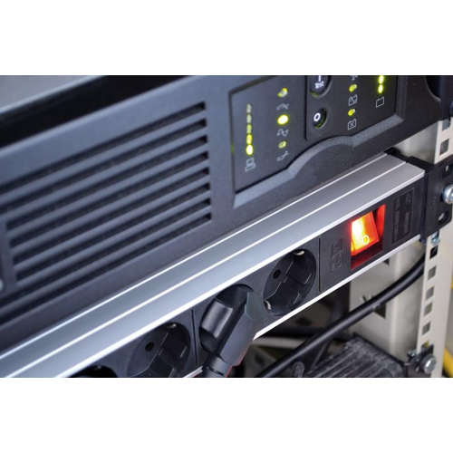 Brennenstuhl 1390007009 rozgałęziacz 2 m 9 x gniazdo sieciowe Aluminium, Czarny-24985747