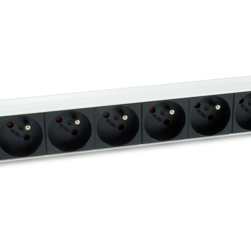 Equip 333313 rozdzielacz zasilania PDU 8 x gniazdo sieciowe 1U Czarny, Srebrny-25158877