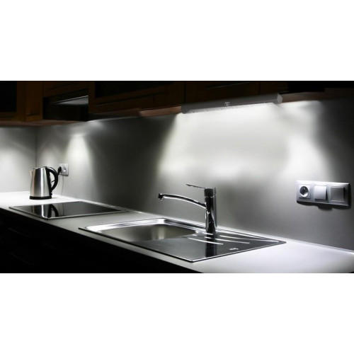 Lampka kuchenna podszafkowa z czujnikiem ruchu 6LED podłużna MCE123 5xAAA-650647