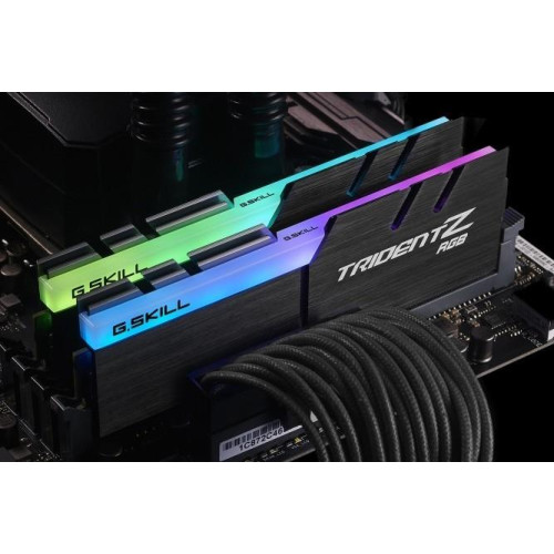 Pamięć DDR4 32GB (2x16GB) TridentZ RGB for AMD 3200MHz CL16 XMP2-767604