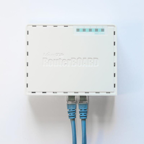 Router MikroTik hEX RB750GR3-9606252